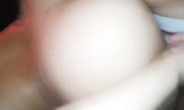 Cougar Gives Me Her Vulva as a Christmas Introduction