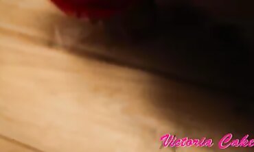 Victoria Cakes & Jonathan Jordan In A Kinky Miami Threesome