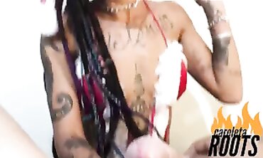 Caroleta Roots Records Intimate Moment With Her Boyfriend