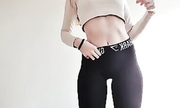Redhead Camgirl's Bouncy Ass Workout in Trousers