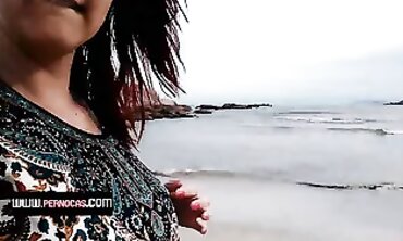 Suruba na Beira da Praia com a Na