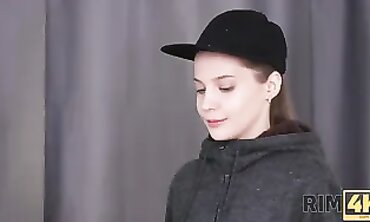Delivery Bimbos Surprise Him With Sudden Rimming And Blowjob