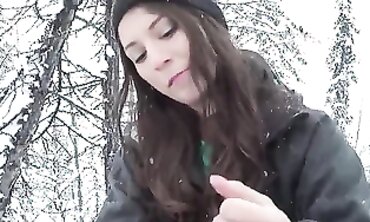 Snow Babe Gives Blowjob Pleasure in Winter Wonderland