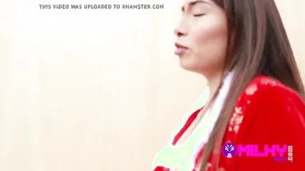 PeruBabe - Christmas Splatter Fetish with Bootiful Butt Girl