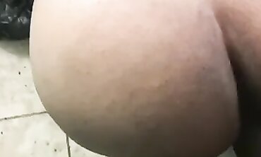 Light Skinned Ebony MILF Takes BBC In Her Mouth Twice