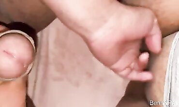 Real Amateur Latina Couples Mutual Masturbation