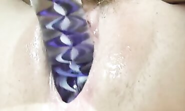 Tattooed Bimbo Gets Double Penetrated in Steamy Amateur Scene