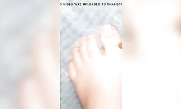 Pruning Shaggy Soles: Toe Restraint Bondage