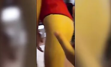 Turk Genclerin Cilgin Yayini: Iki Kiz Bir Erkege Sakso