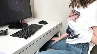 Anyjane's Engorged Nipples During iPhone 12 Presentation