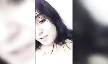 Nilay: Türk Güzeli Dildoyla Kendini ve Amını İfsa Ediyor