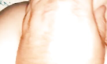 Close-Up Anal Fisting and Fingerblasting