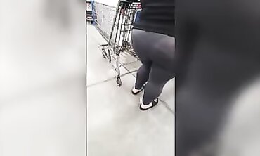 Christmas Booty: One Plumper Latina MILF