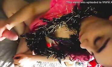 Fresh-Year's College Girl Gives Blowjob & Swallows - Amateur Teen BJ