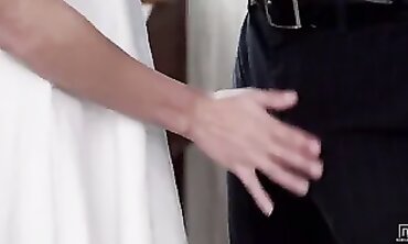 Emily Willis Takes Kyle Mason's Dick In Lingerie