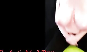 Tiggle Bitties: Big Tits Jumping Action