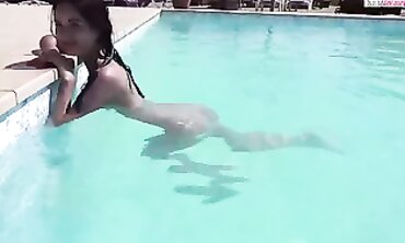 Teenage Tour Guide Gets Pounded by Her Agent