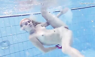 Elena Proklova Spreads Legs Underwater