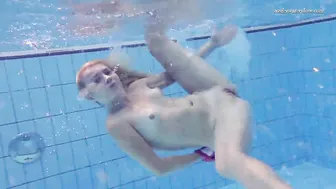 Elena Proklova Spreads Legs Underwater