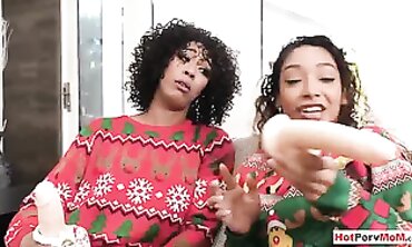 Misty Stone & Sarah Lace: Ebony MILF Threesome