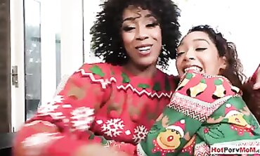 Misty Stone & Sarah Lace: Ebony MILF Threesome