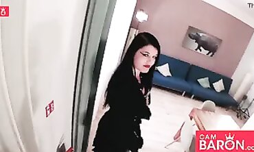 Doreen Gets Pulverized in a Public Outdoor Blowjob