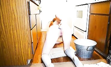 Erin Evelyn Gets Anal Training While Cleaning Kitchen