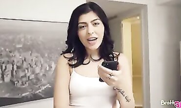 Stepsister Audrey Royal Gets Hardcore POV Sex With Kyle Mason