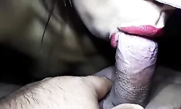Mamada intensa y corrida rica de chica mexicana