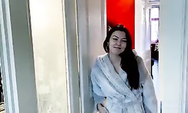 Cindy Shine & Isabella De Laa Share Lucky Lutro's Huge Cock