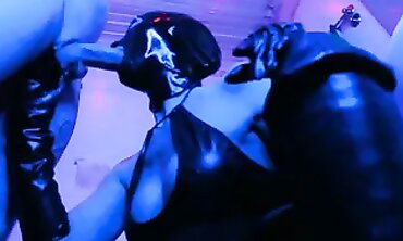 Eva Latex Gets Rough Deepthroat in Leather Gloves and Vinyl Mask