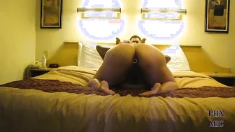 Chubby Amateur With Big Tits And Ass Gets Stood Up