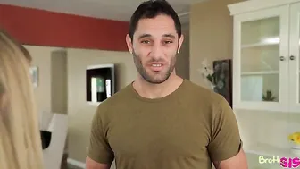 Mackenzie Moss Gets Roughly Screwed by Stepbrother Damon Dice