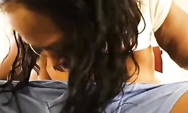 Step Cougar GucciAssWell Slaps Her Hefty Booty on Sonnie Mrtakeyourgf's Face