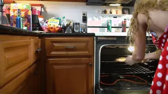 Hot MILF Bakes A Cheesy Delicious Pizza - Sensual Erotic Dance & Striptease