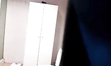 Queen's Secretary Takes a Quick Pee