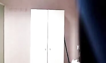 Queen's Secretary Takes a Quick Pee