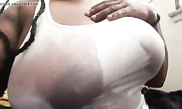 Beautiful Ebony Amateur Gets a Sensual Massage