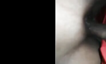 Elder Cougar Loses A Bet And Pays With Her Pussy
