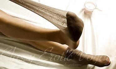 Hot Babe's Toe Job - Footjob with Stockings & Lubricant in High Heels