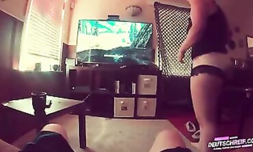 POV: Ich sauge und fick meinen Stiefbruder beim Spielen