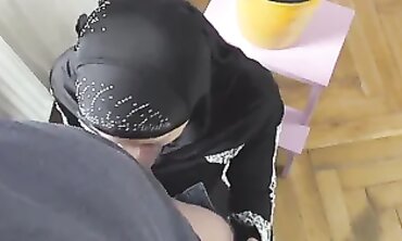 Czech Muslim Milf Gets Extra Cleaning and Handjob