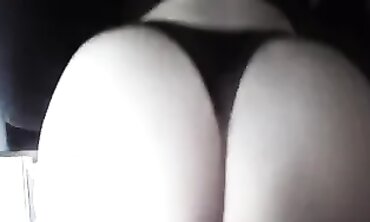 How To Train A White Girl's Booty For Sexual Pleasure