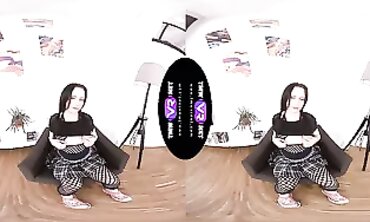 Virtual Reality Experience: Escape to Paradise with Caroline Manne in 'Panaceia' VR Game