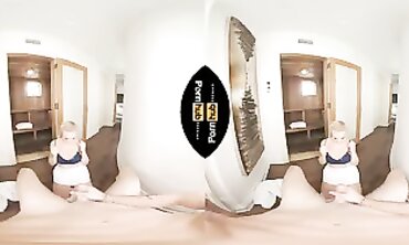 VR 180: Paisley Porter & Nathan Bronson's Sauna Session