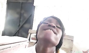 Viral Ebony Amateur Gets Hardcore BBC Fuck in Public Church