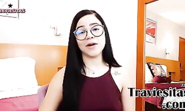 Melany: Hot Venezuelan Babe Gets Soaked