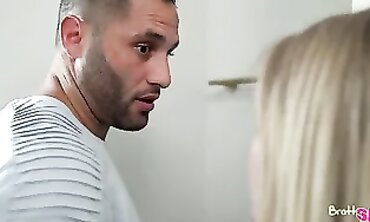 Super Naughty Stepsis: Big Ass Blonde POV