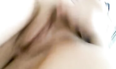 Leaked Amateur Video: Girl Masturbating for Her Boyfriend