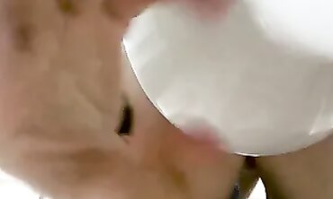 Leaked Amateur Video: Girl Masturbating for Her Boyfriend